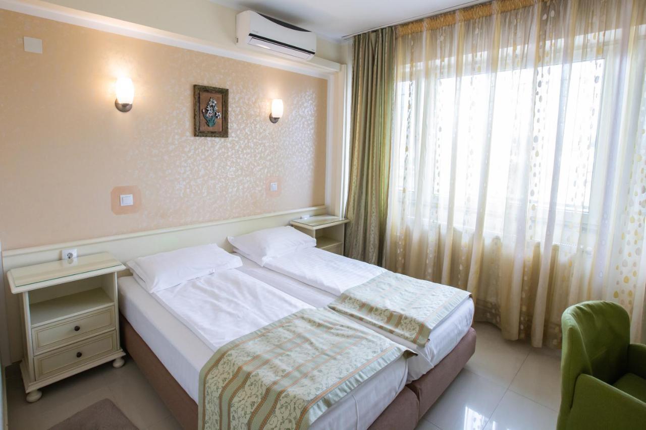 Hotel Seneca Μπάια Μάρε Εξωτερικό φωτογραφία