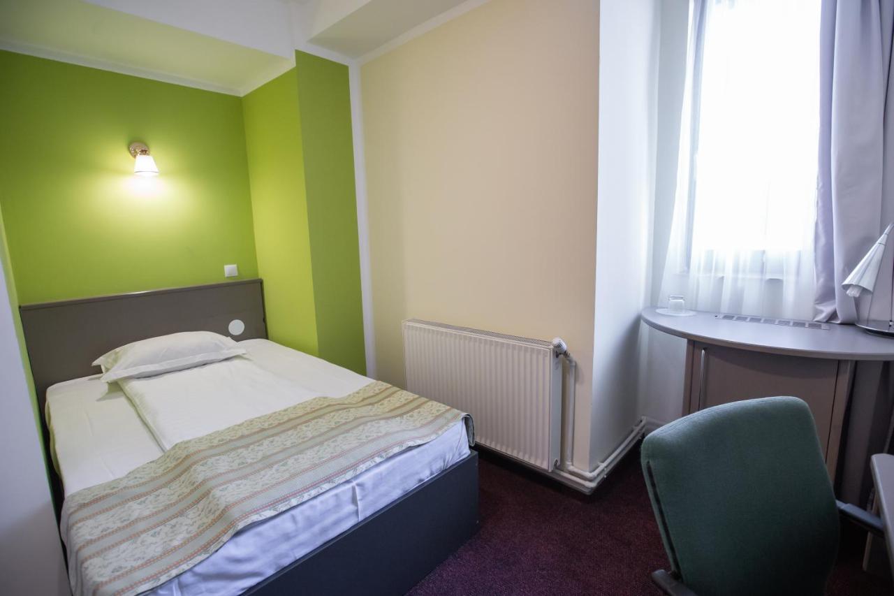 Hotel Seneca Μπάια Μάρε Εξωτερικό φωτογραφία