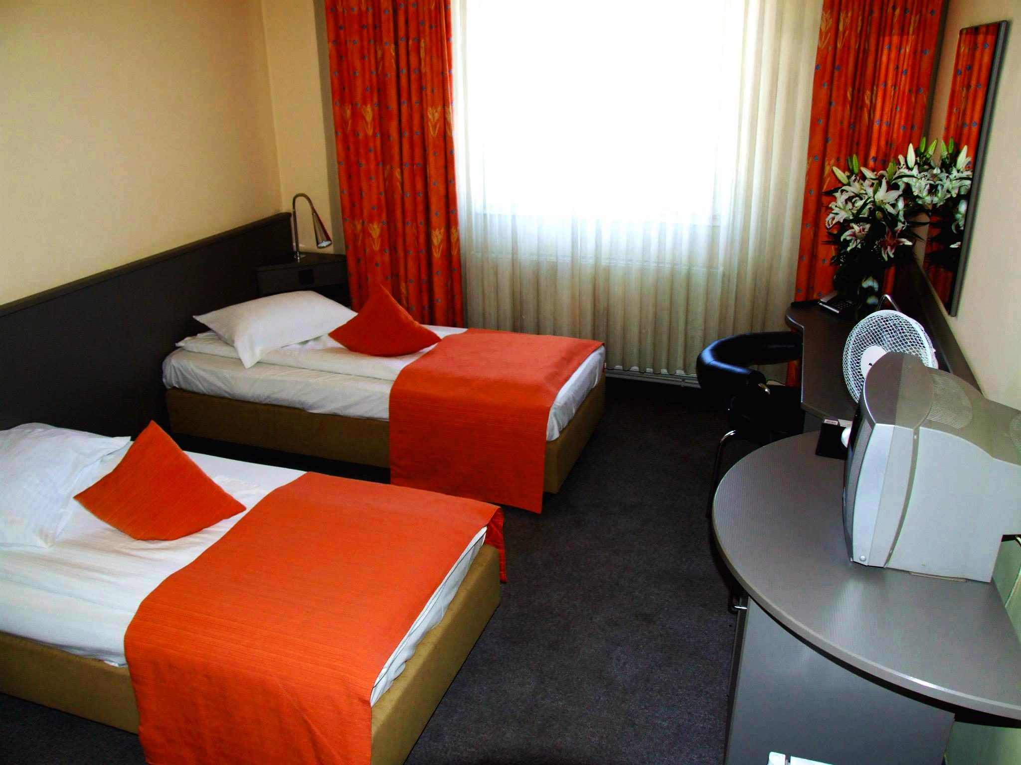 Hotel Seneca Μπάια Μάρε Εξωτερικό φωτογραφία