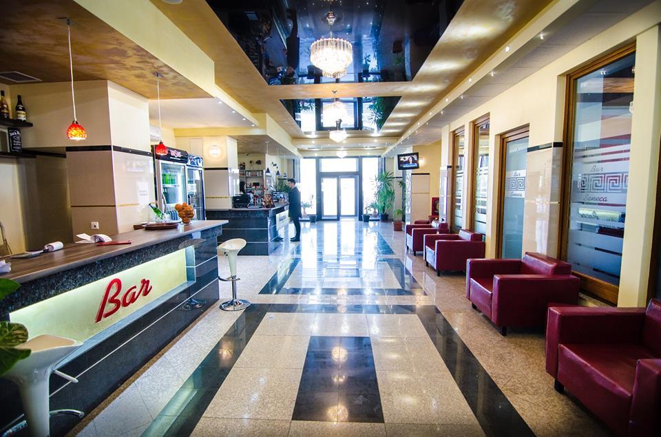 Hotel Seneca Μπάια Μάρε Εξωτερικό φωτογραφία