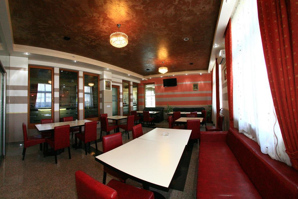 Hotel Seneca Μπάια Μάρε Εξωτερικό φωτογραφία