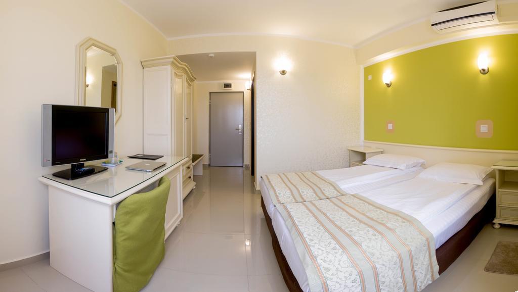 Hotel Seneca Μπάια Μάρε Εξωτερικό φωτογραφία