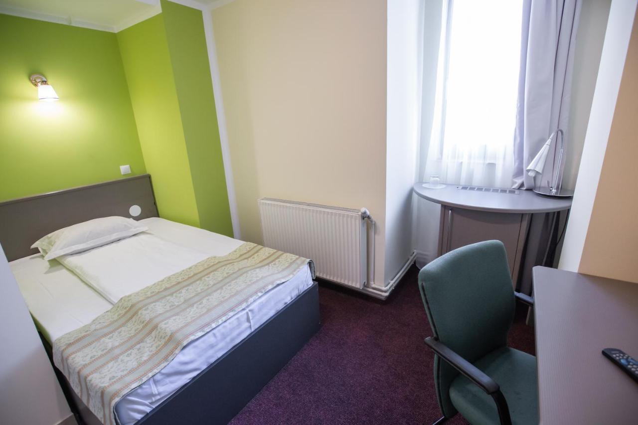 Hotel Seneca Μπάια Μάρε Εξωτερικό φωτογραφία