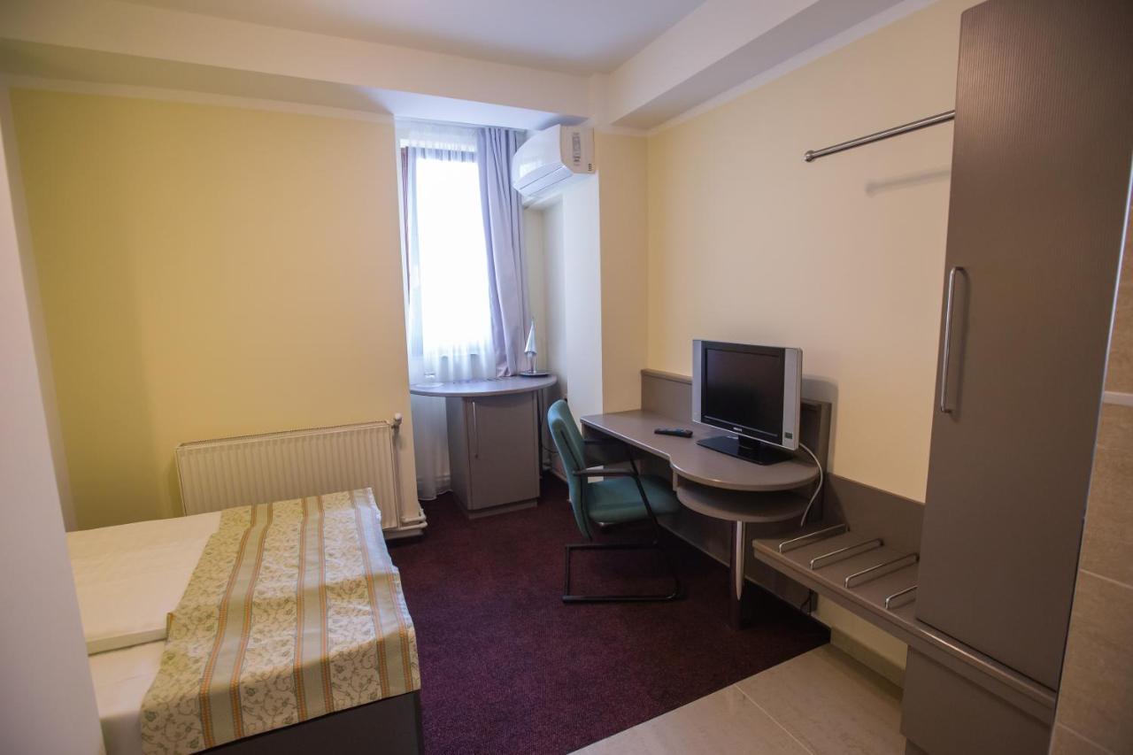 Hotel Seneca Μπάια Μάρε Εξωτερικό φωτογραφία